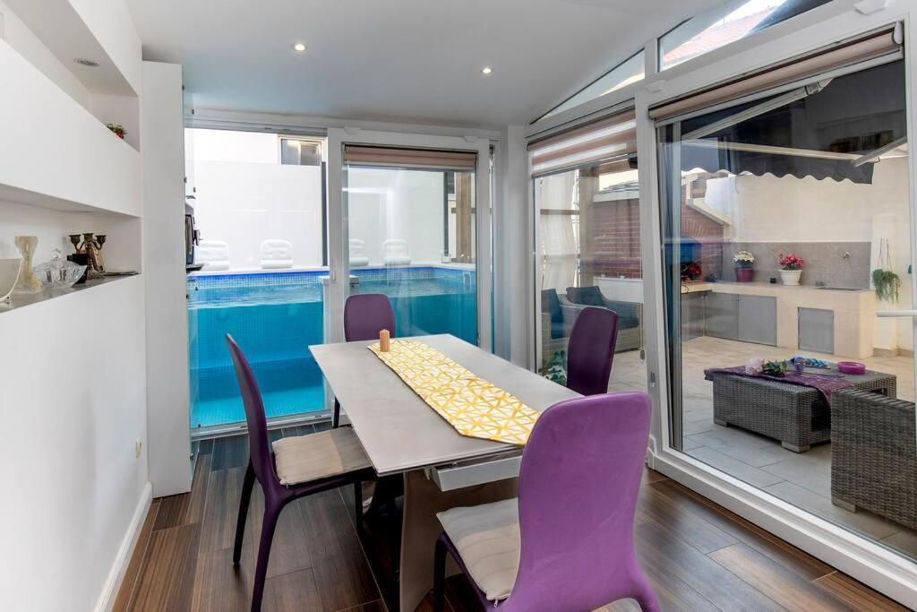 Luxury Apartment Martinis With Pool Spalato Esterno foto